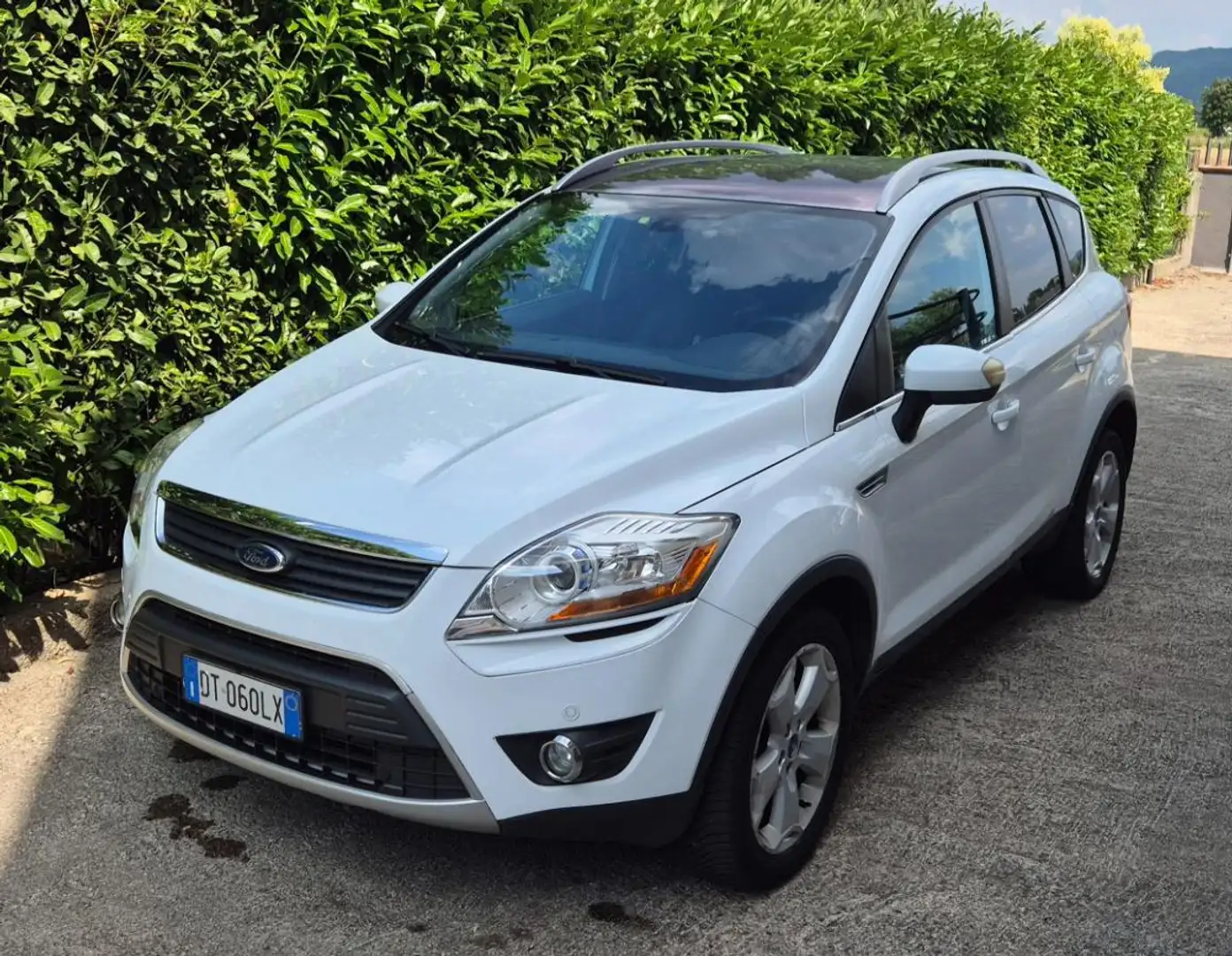 Ford Kuga 2.0 TDCi 136CV 4WD Titanium DPF Bianco - 1