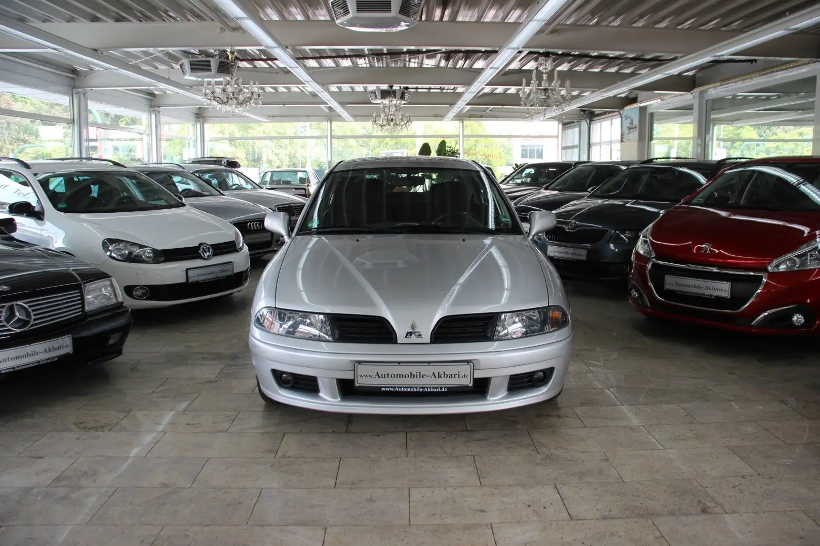 Mitsubishi Carisma Lim. 5-trg. GDI Motion 1800 Automatik Срібний - 1