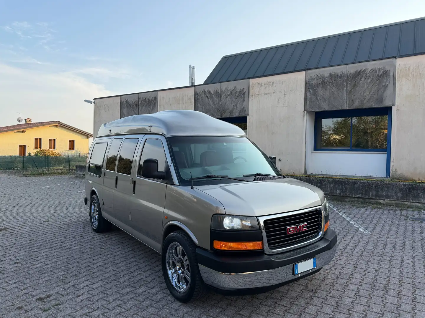 GMC Savana 4.3i V6 GPL 9Posti Regency Gancio Traino Bronze - 2