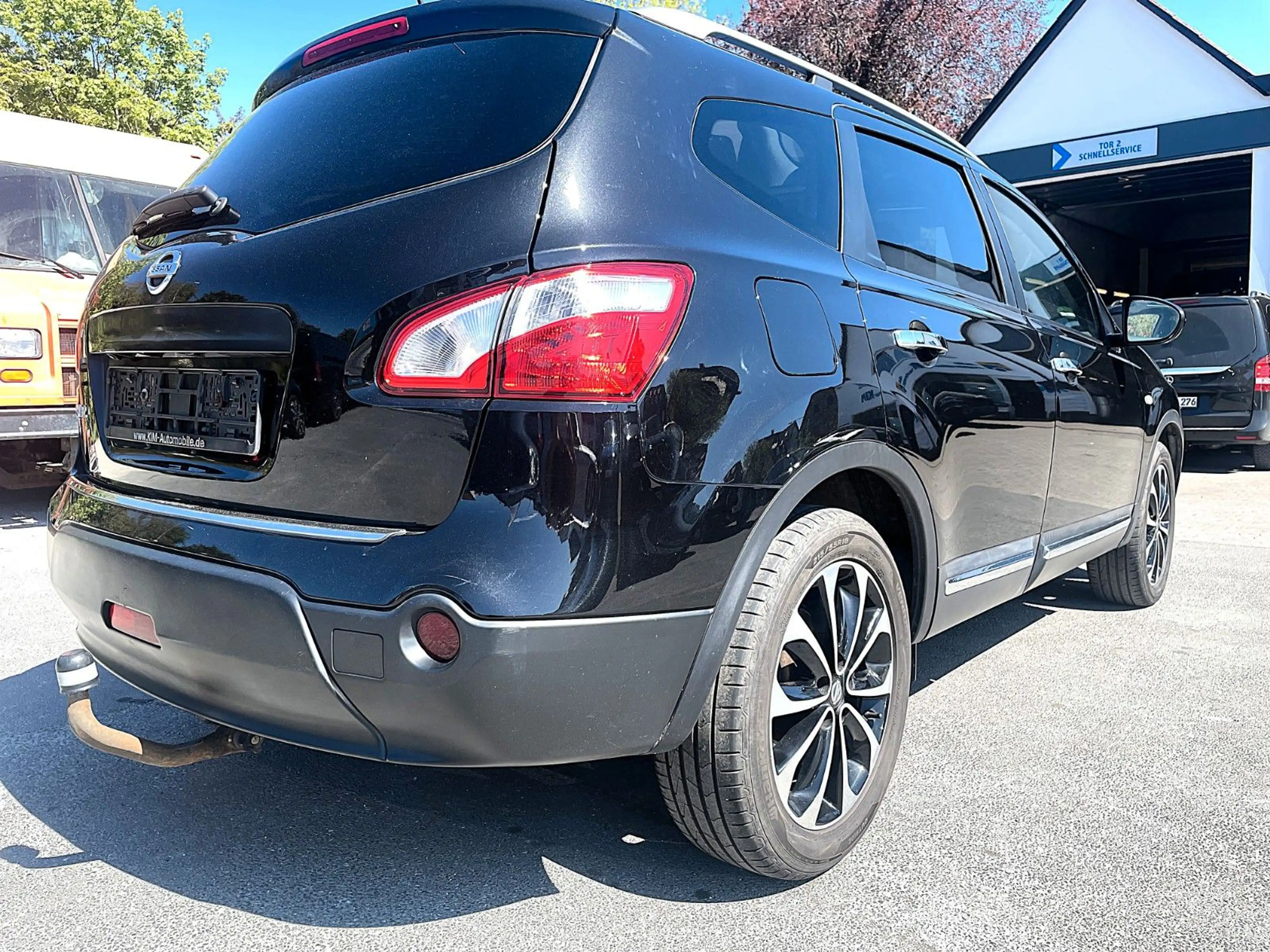 Nissan Qashqai+2 "TOP"PANORAMA/NAVI/7-SITZE/KAMERA/KLIMA — photo 6