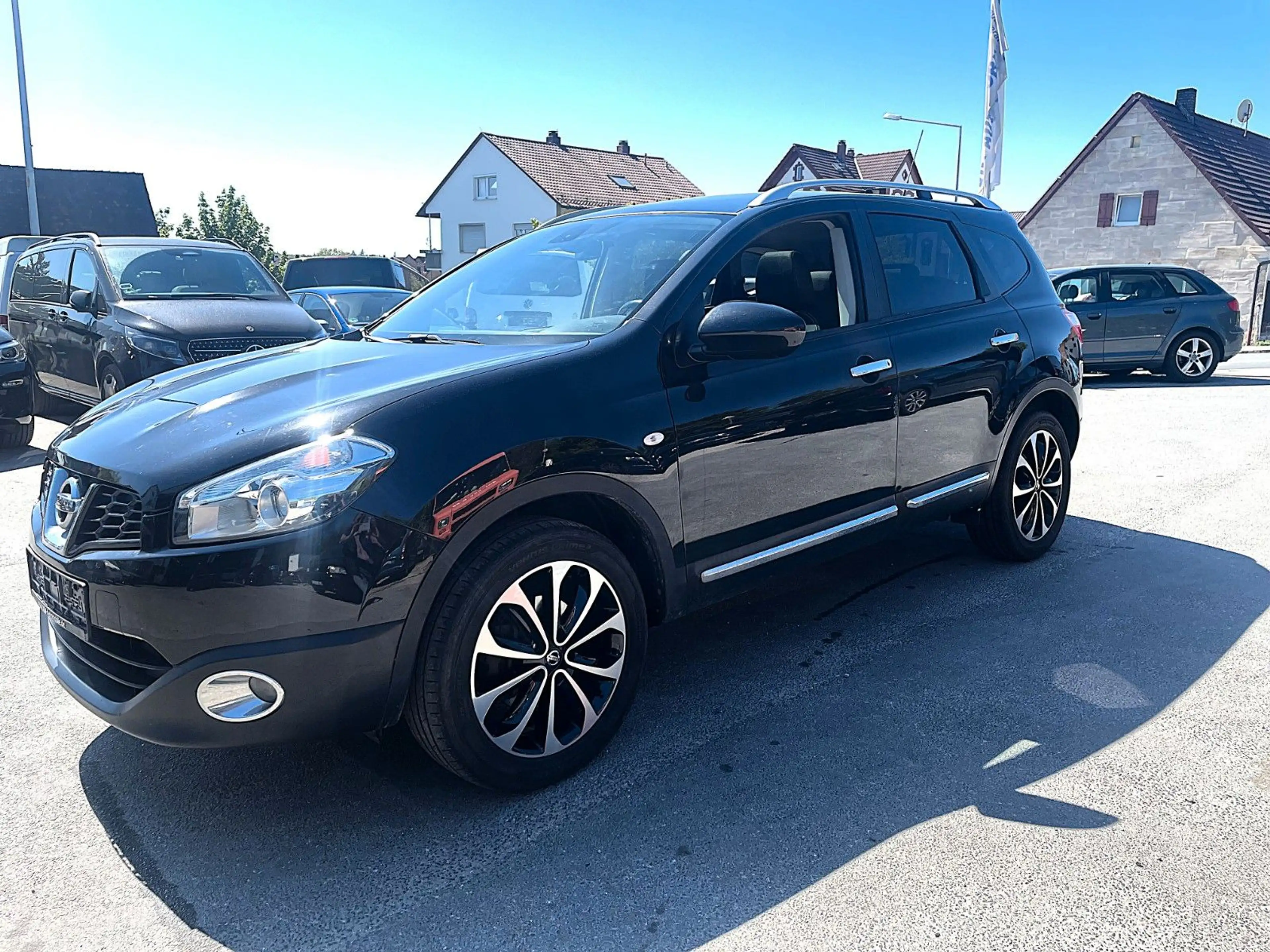 Nissan Qashqai+2 "TOP"PANORAMA/NAVI/7-SITZE/KAMERA/KLIMA — photo 14