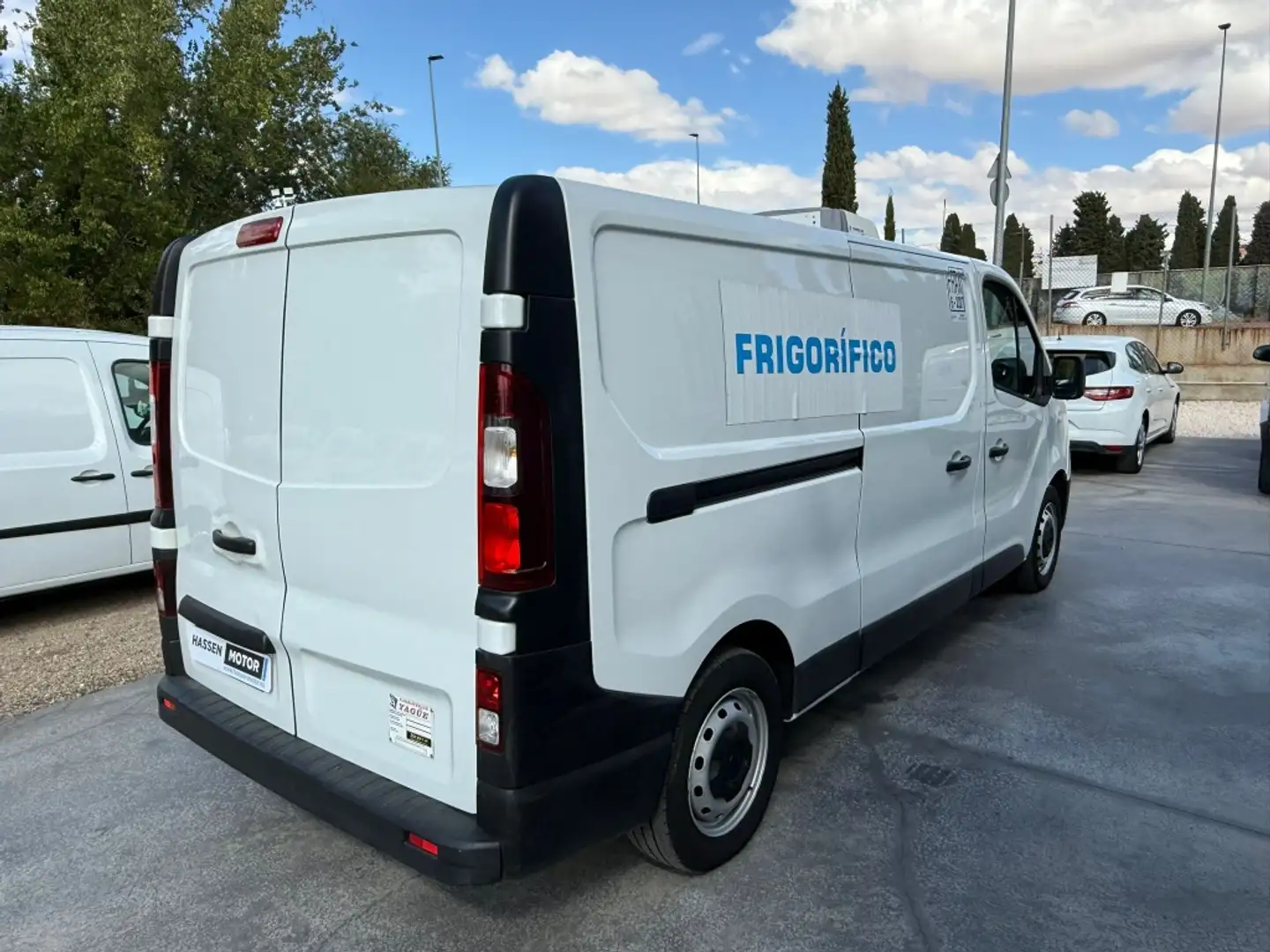 Renault Trafic Furgón 29 L2H1 Energy BluedCi 88kW Bianco - 2