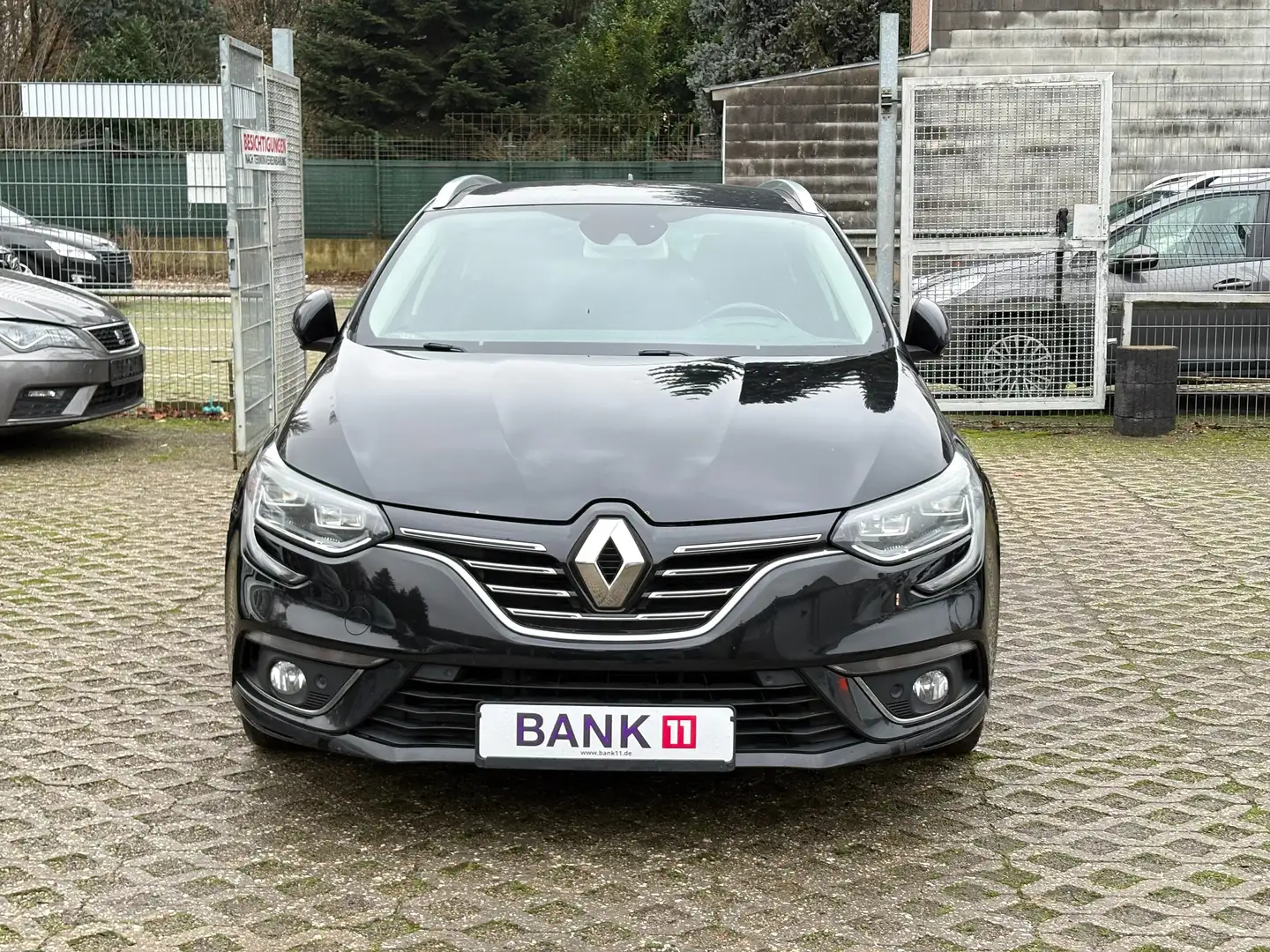 Renault Megane IV 1,6d*Ambiente*Massage*Bose*Head UP* Schwarz - 2