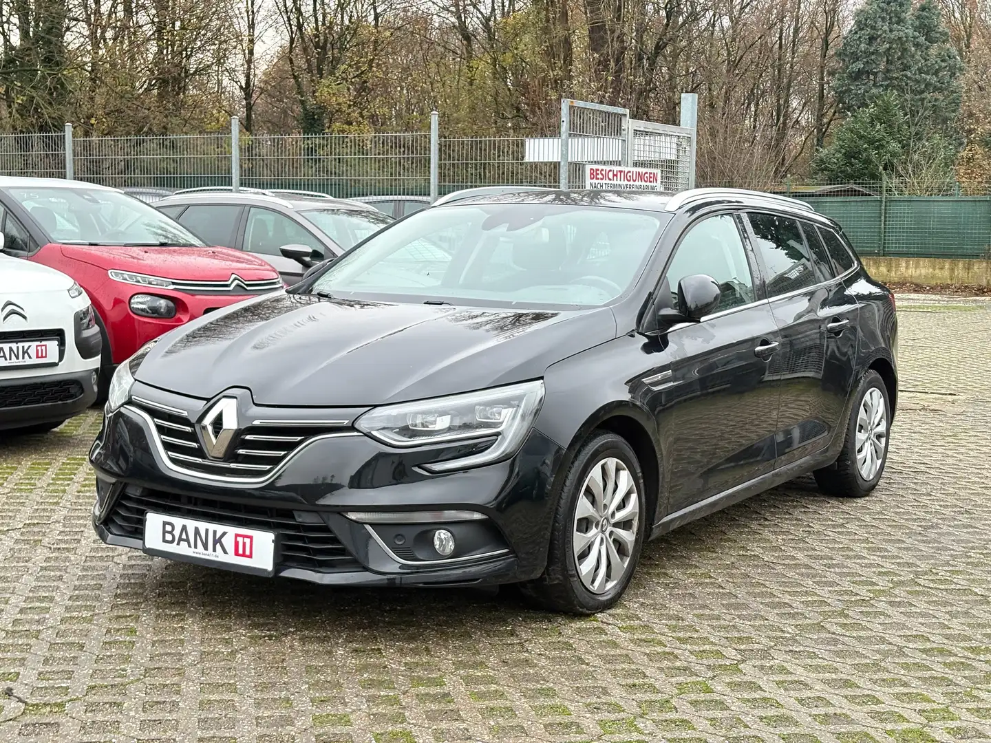 Renault Megane IV 1,6d*Ambiente*Massage*Bose*Head UP* Schwarz - 1