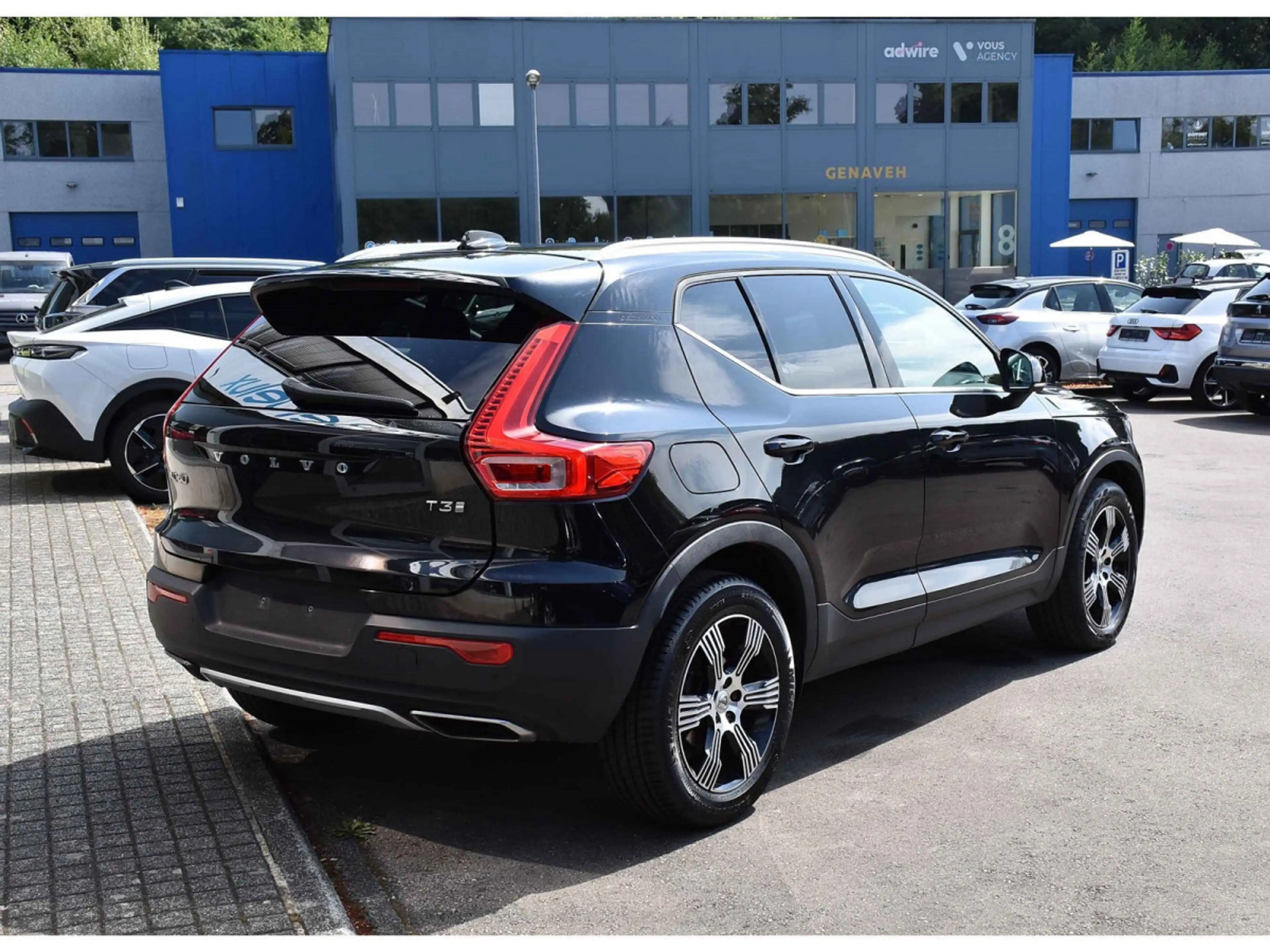 Volvo XC40 1.5 T3 Inscription Gear. CUIR LANE CAM KEYLESS 1°M — photo 4