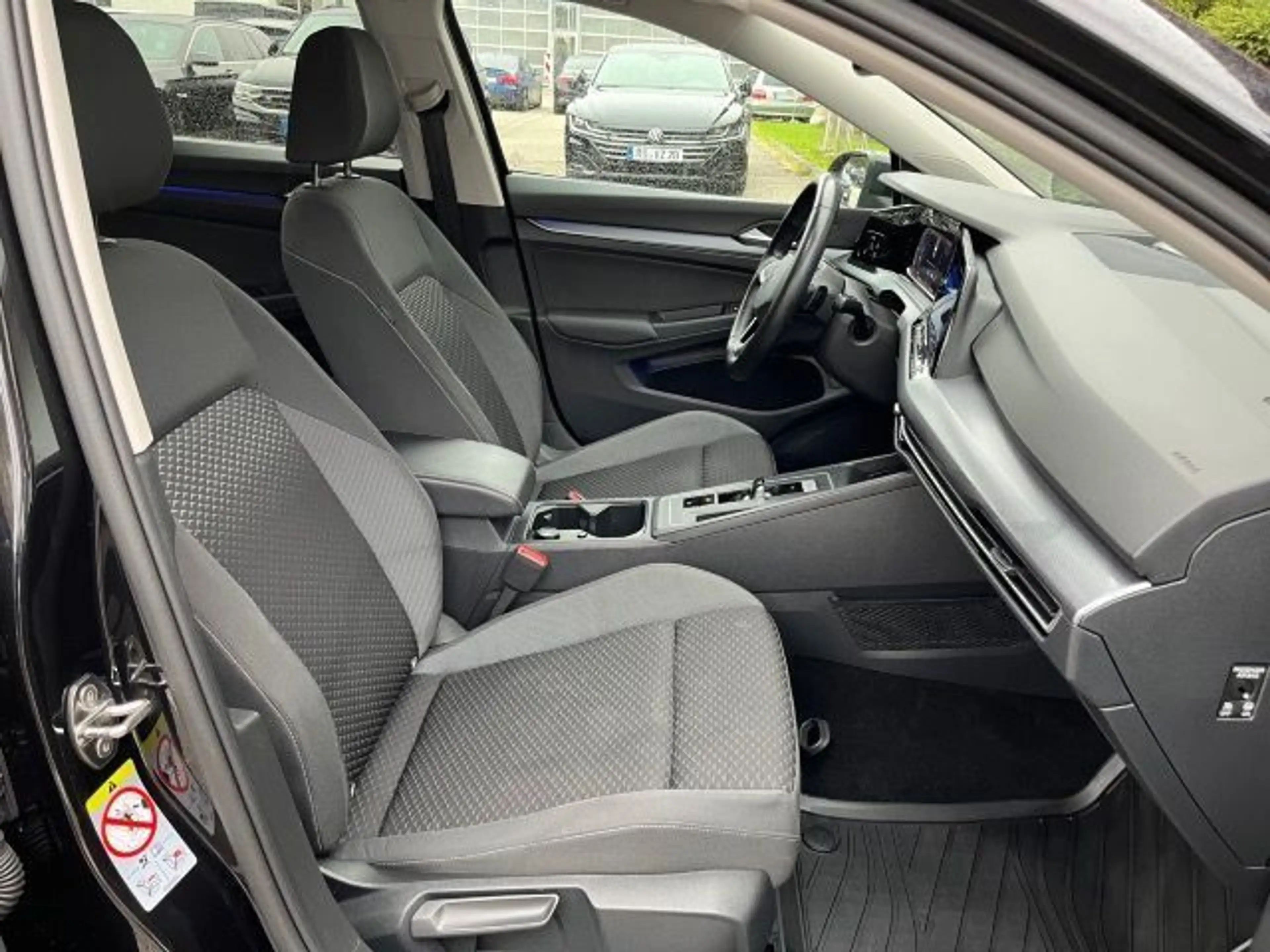 Volkswagen Golf Variant Golf VIII Variant 2,0 TDI DSG Active (RearView+L — photo 9