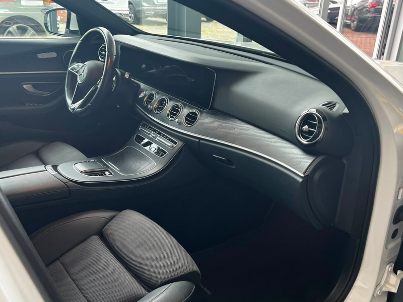 Mercedes-Benz E 220 Limousine 2.0 CDI "LED/R-Kamera/Navi" — photo 13
