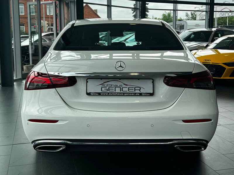 Mercedes-Benz E 220 Limousine 2.0 CDI "LED/R-Kamera/Navi" — photo 5