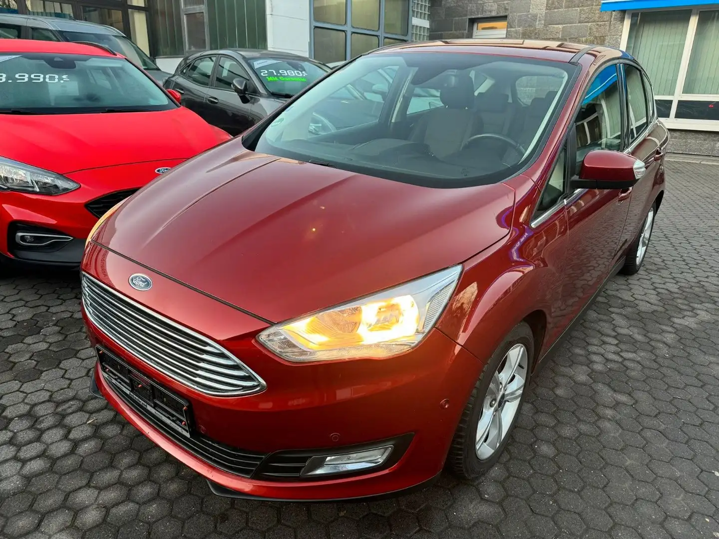Ford C-Max Titanium 1.5 AUTOMATIK *BEHINDERTENUMBAU* Rouge - 2