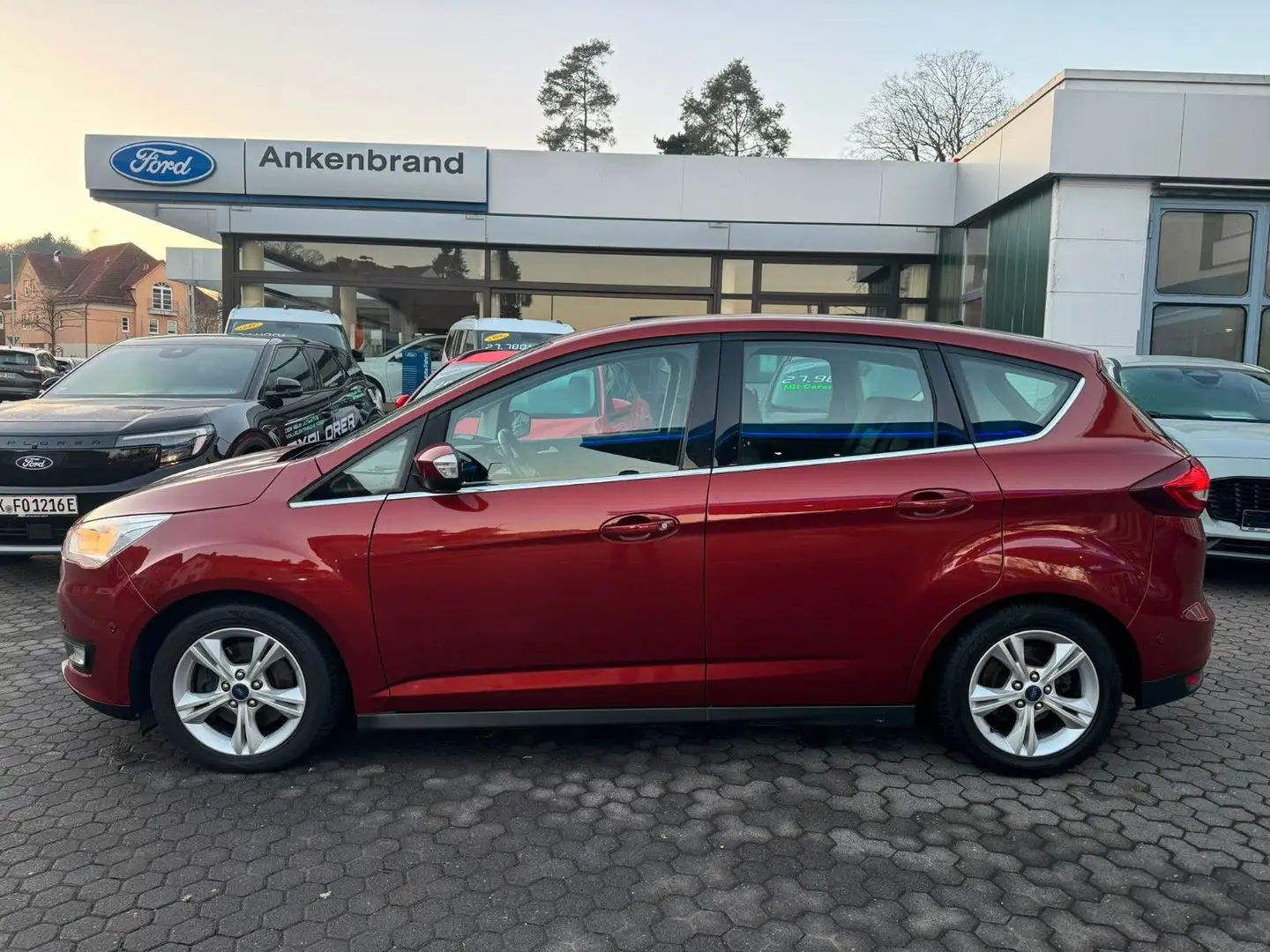 Ford C-Max Titanium 1.5 AUTOMATIK *BEHINDERTENUMBAU* Rouge - 1