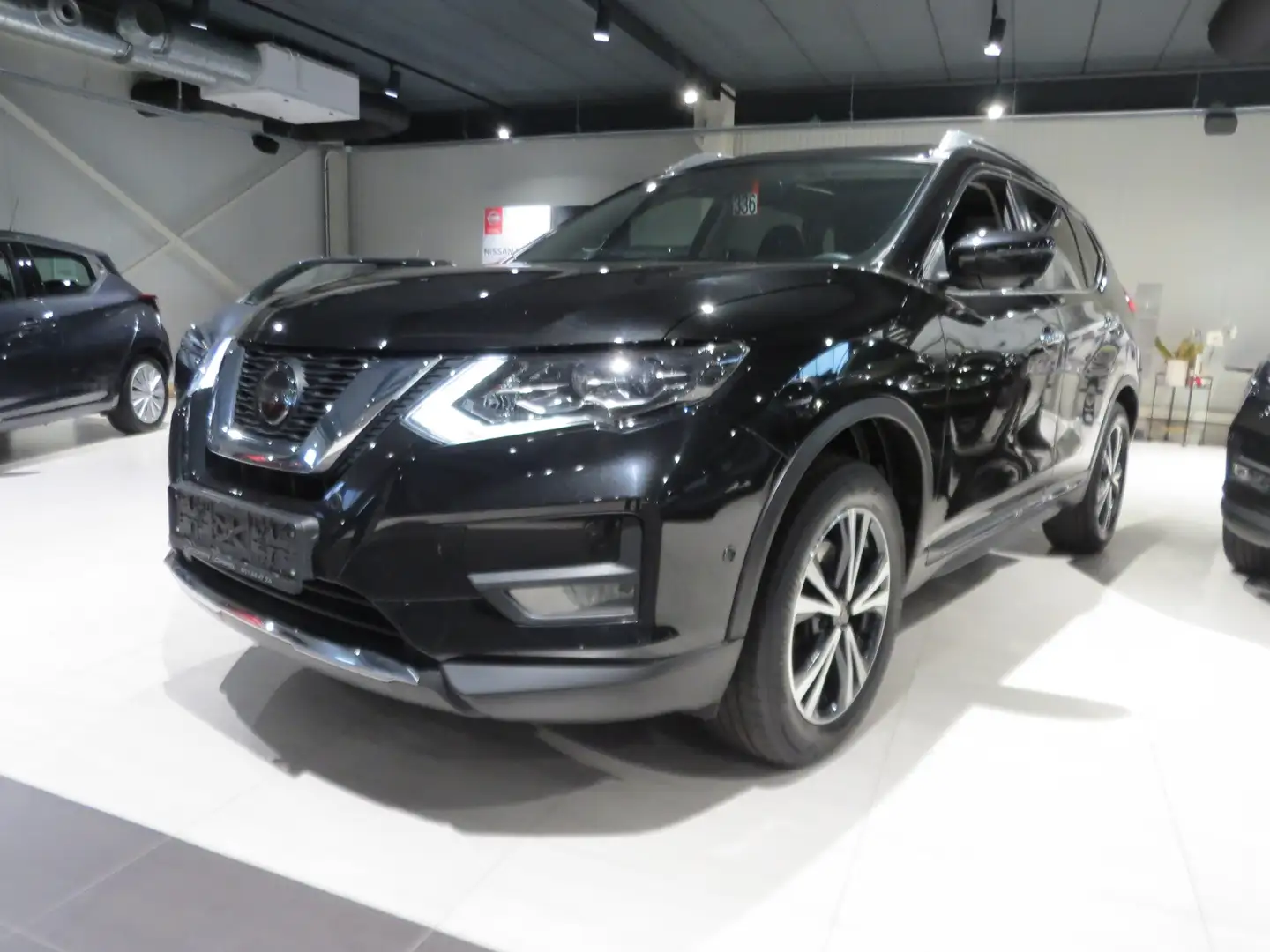 Nissan X-Trail X-Trail 1.3 DIG-T Tekna Schwarz - 1