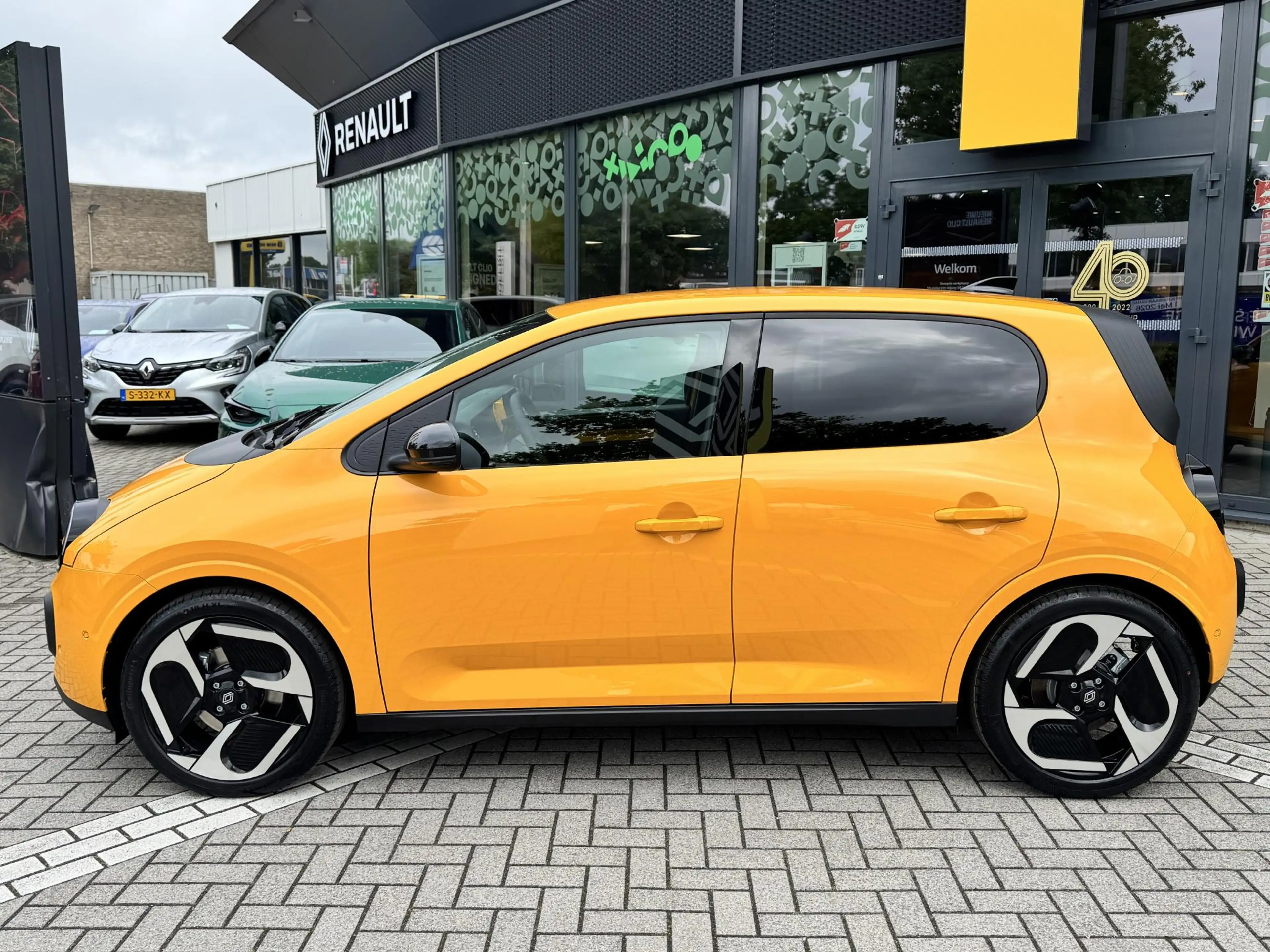 Renault Twingo Techno 80pk Urban Range l V2G l 8 jaar batterijgar — photo 9