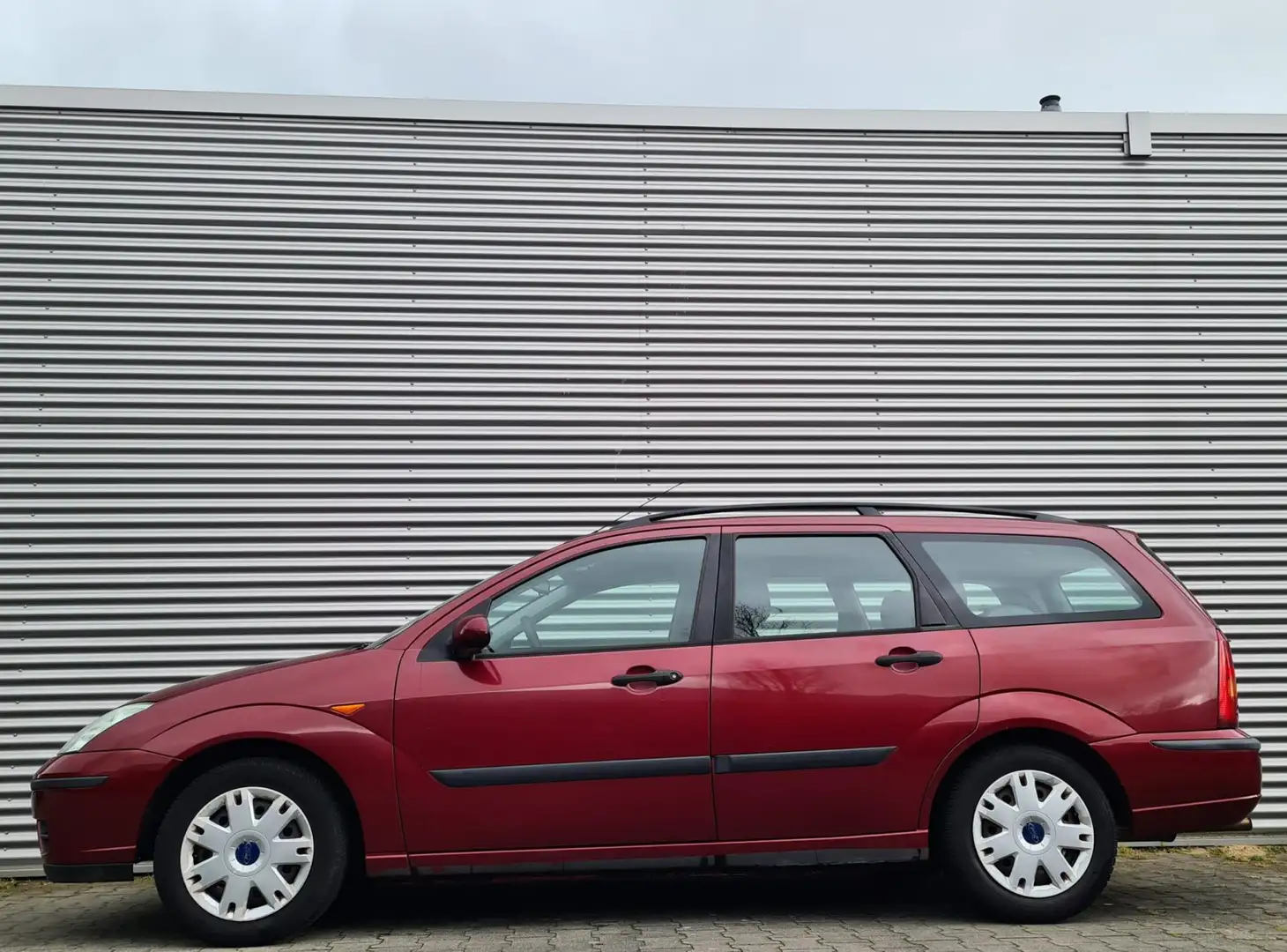 Ford Focus Wagon 1.6-16V Cool Edition 10-2002 Bordeaux Rood M Rood - 2