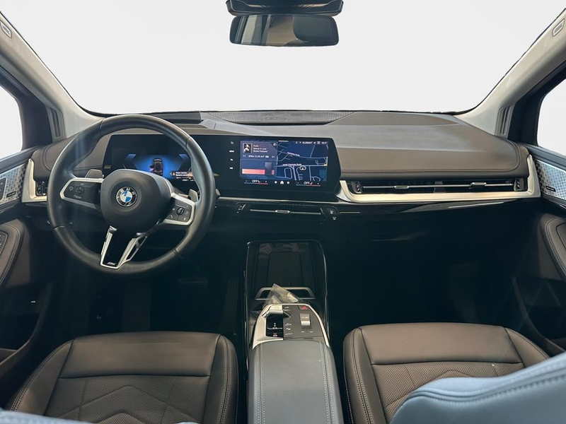 BMW 218 Luxury Line — photo 12
