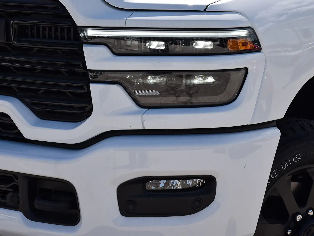RAM 2500 снимка RAM 2500