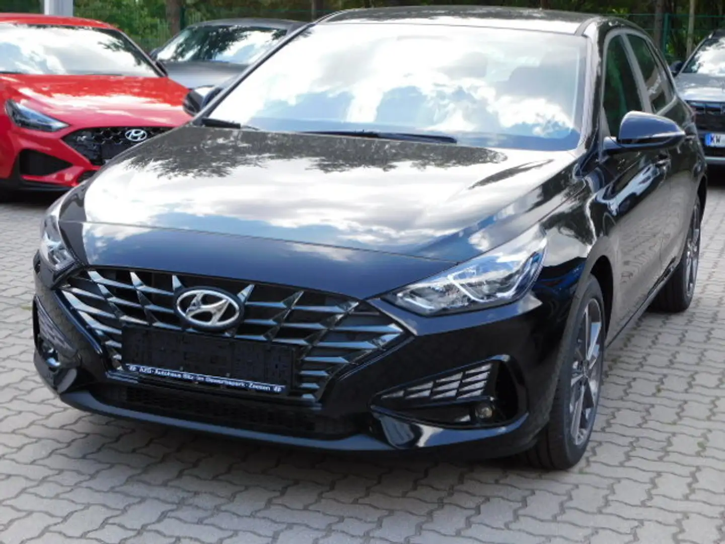 Hyundai i30 Trend mit Navi Noir - 1