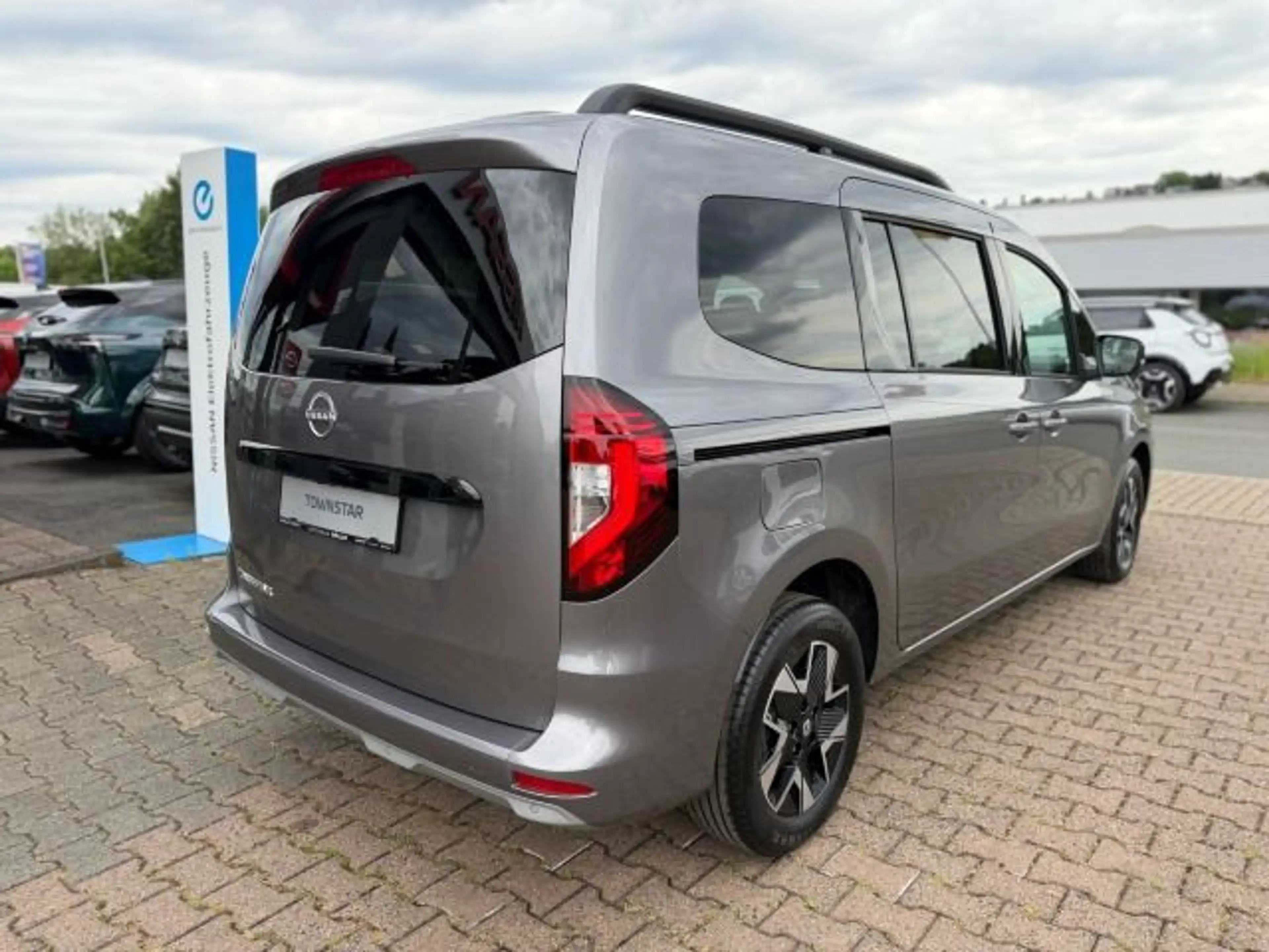 Nissan Townstar Kombi 130PS DCT L2 Tekna 7S — photo 12