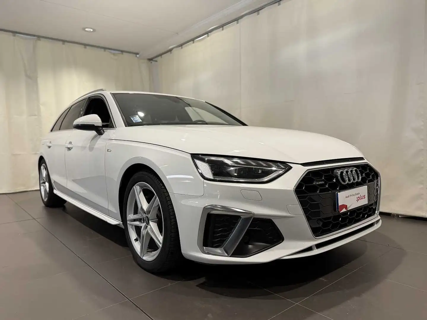 Audi A4 5ª serie Avant 40 TDI quattro S tronic S line edit Bianco - 1