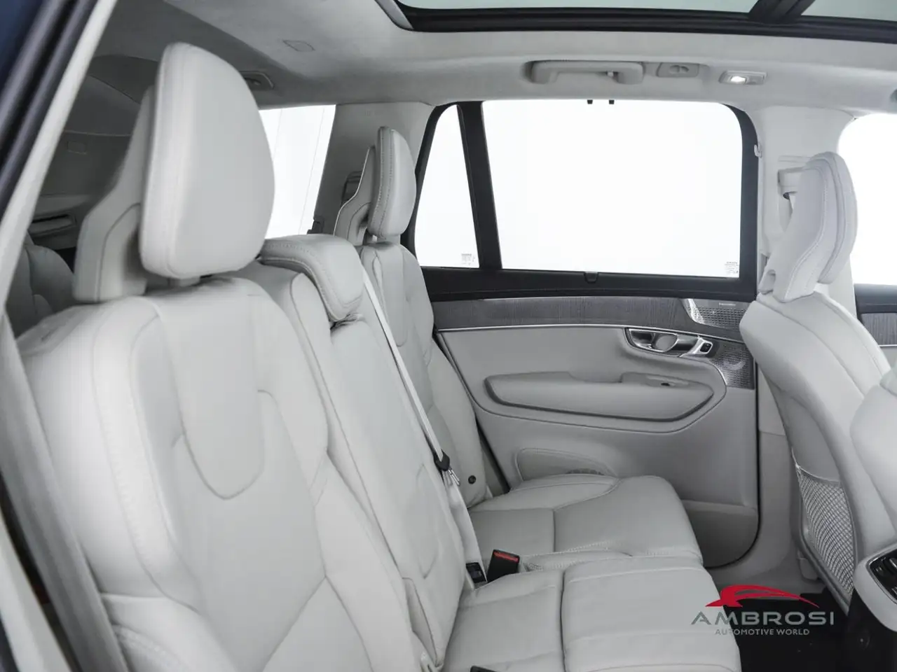 Volvo XC90 2026 — фото 13