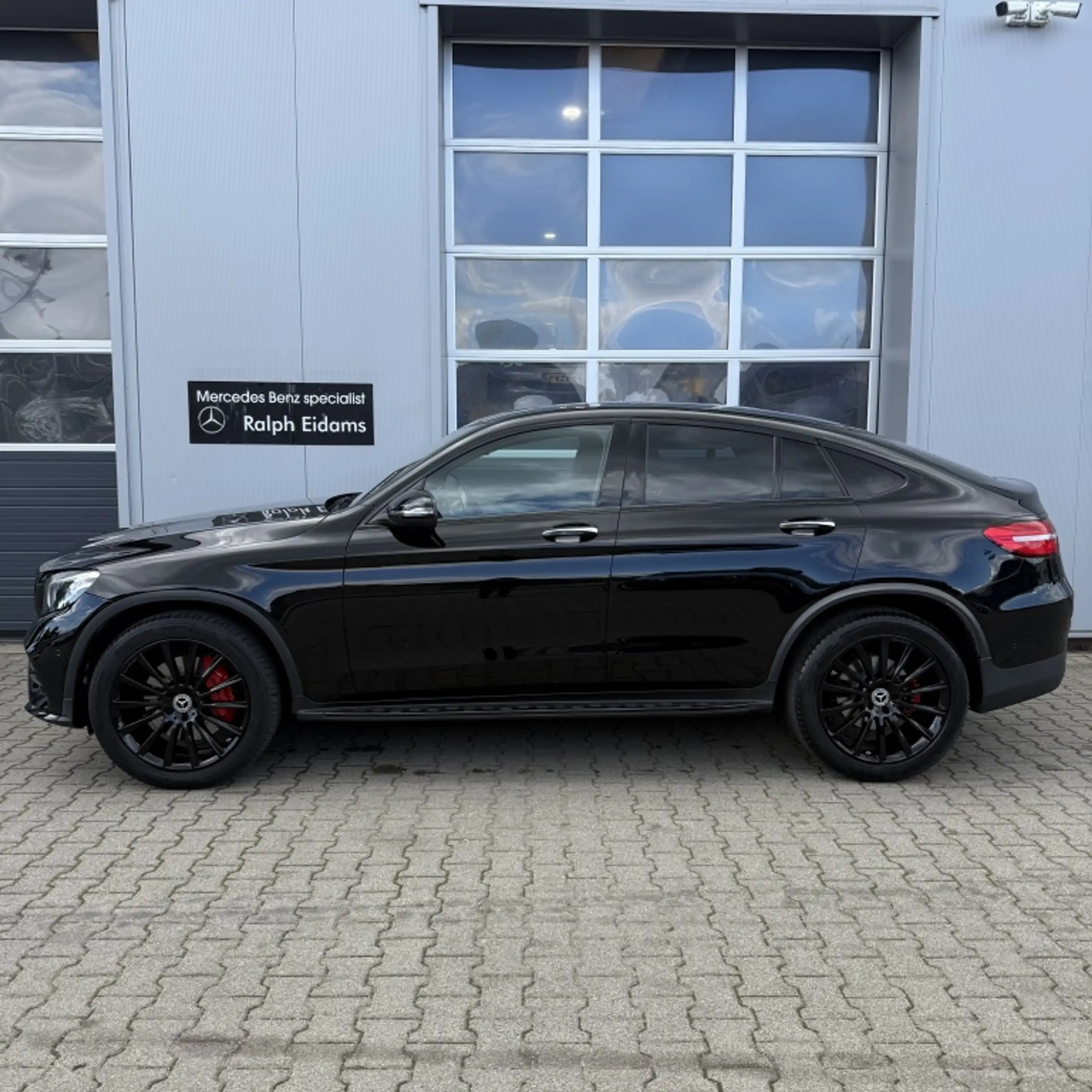 Mercedes-Benz GLC 250 Coupé 4MATIC Edition 1 — photo 3
