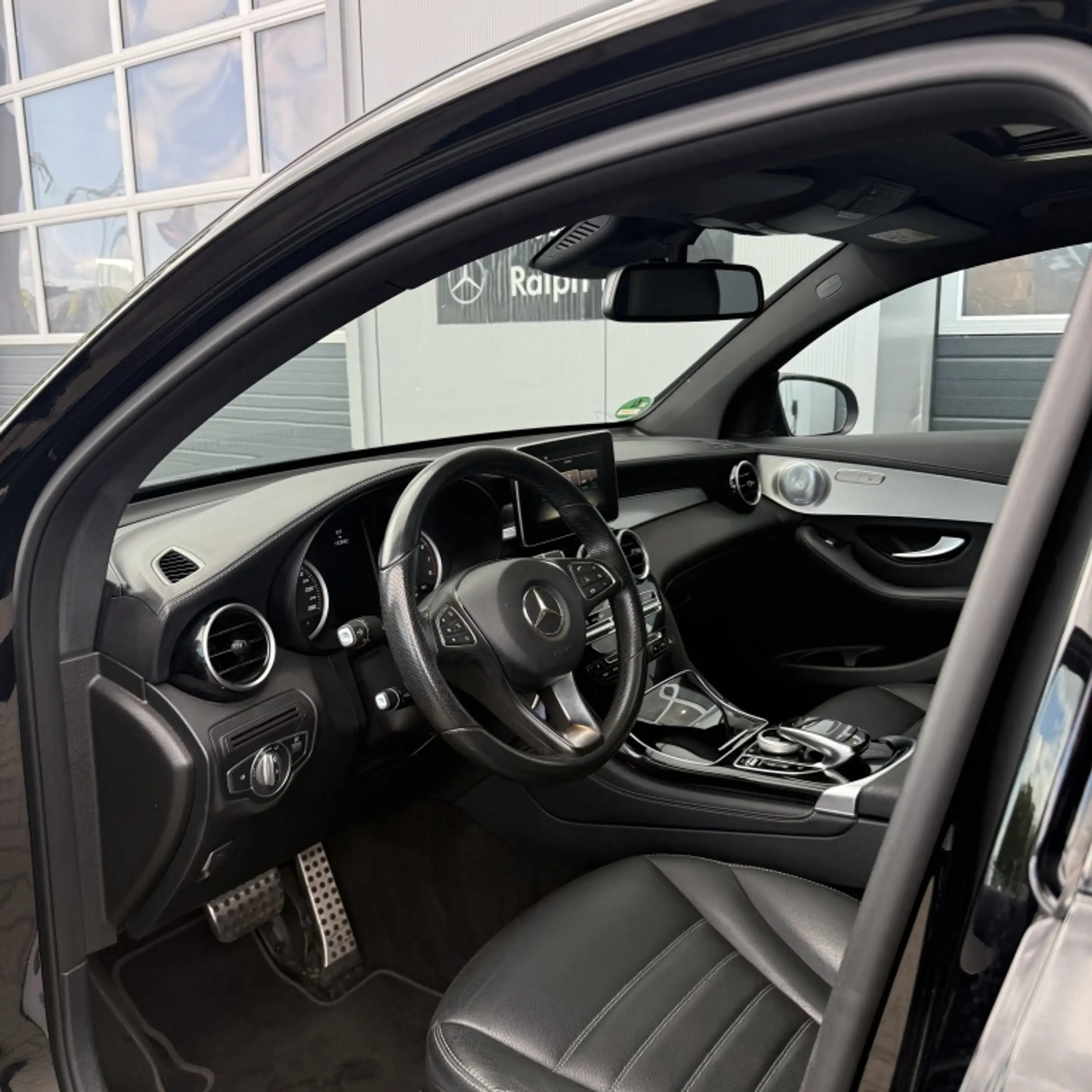 Mercedes-Benz GLC 250 Coupé 4MATIC Edition 1 — photo 6