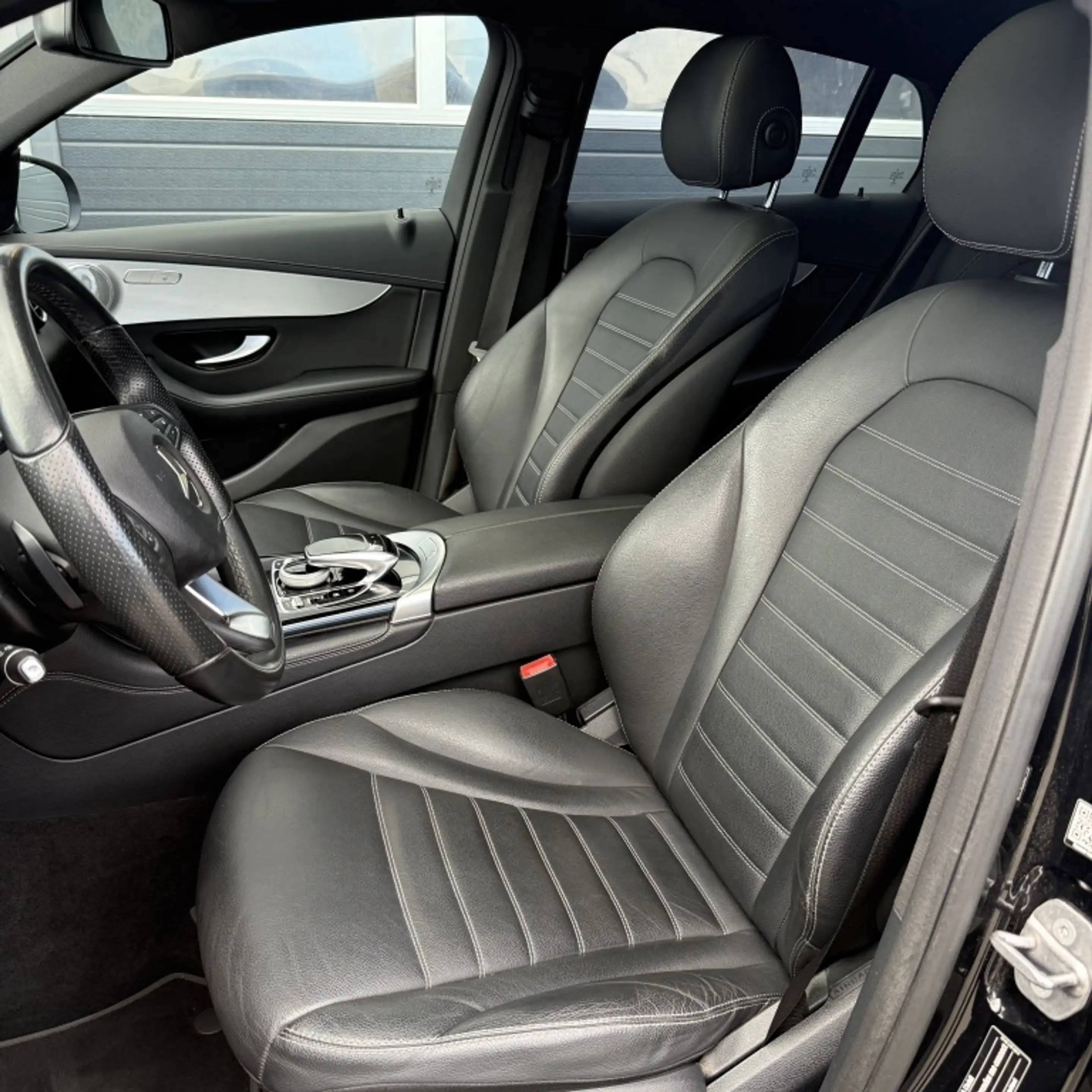 Mercedes-Benz GLC 250 Coupé 4MATIC Edition 1 — photo 9
