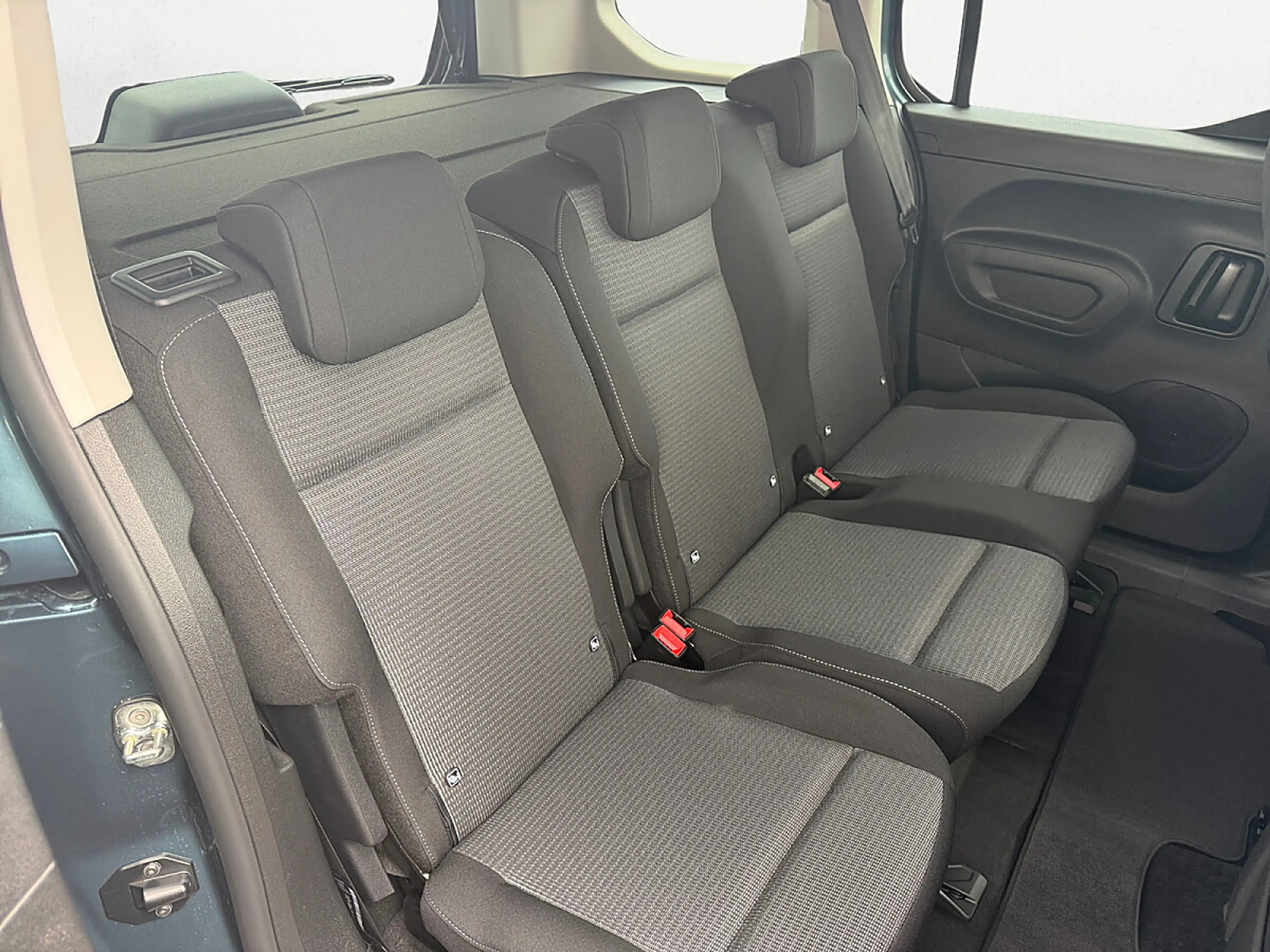 Toyota Proace City Verso Teamplayer L1 1,5 Diesel | 6-Gang | ab 32... — photo 13