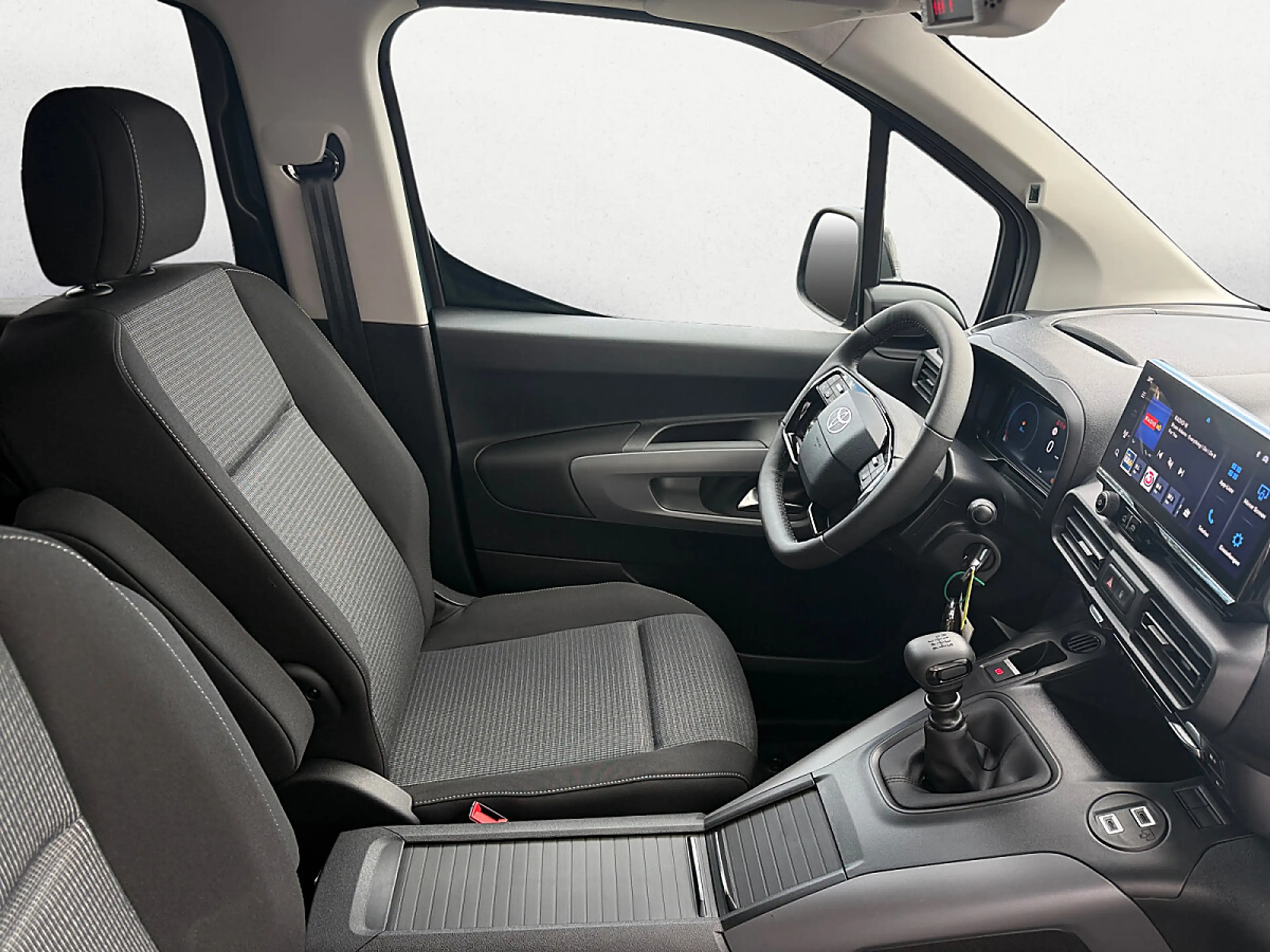 Toyota Proace City Verso Teamplayer L1 1,5 Diesel | 6-Gang | ab 32... — photo 12