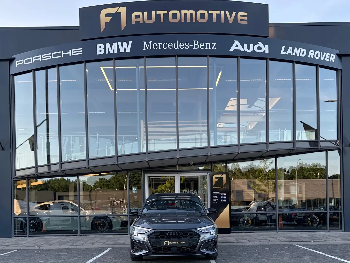 Audi A3 Sportback 45 TFSI e 2x S Line|Pano|Leer|Sfeer|Keyl Gris - 2