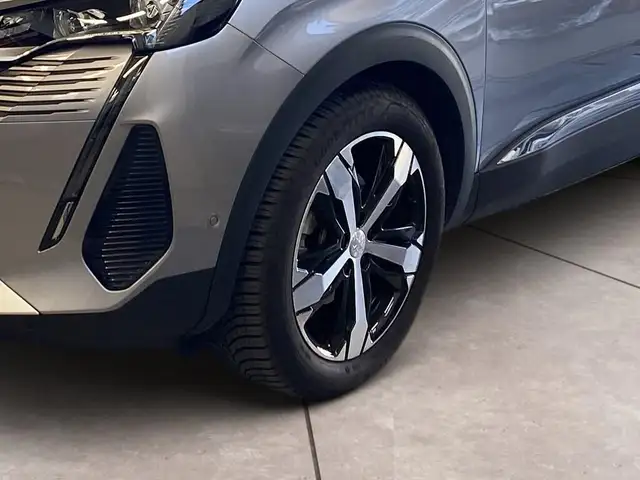 Peugeot 3008 view 15