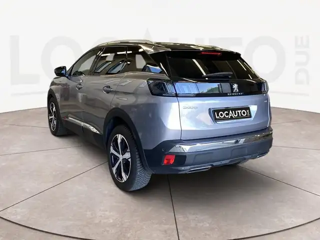 Peugeot 3008 view 5