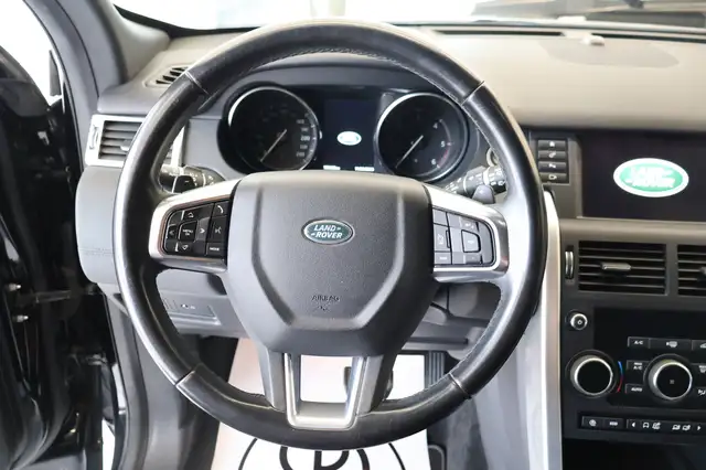Land Rover Discovery Sport view 15