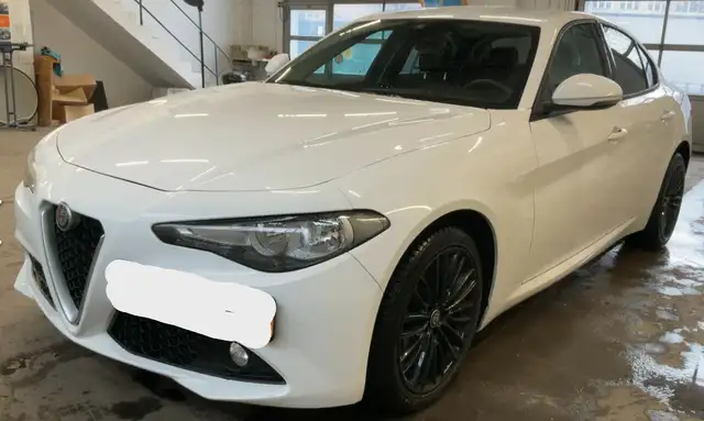 Alfa Romeo Giulia Giulia 2.2 t Super 180cv auto