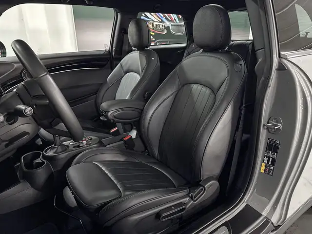 Mini Hatch view 9