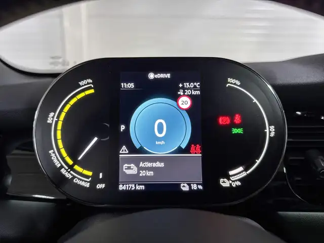 Mini Hatch view 13