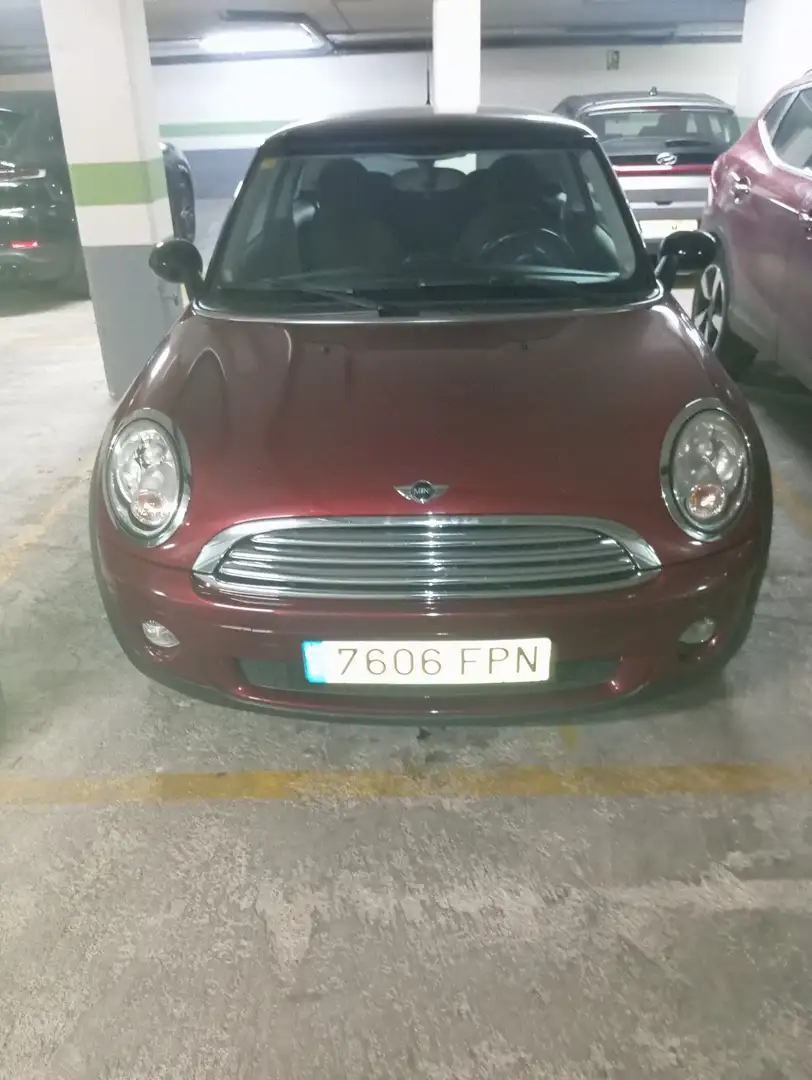 MINI Cooper R56. 1.6 gasolina 120 CV - 1