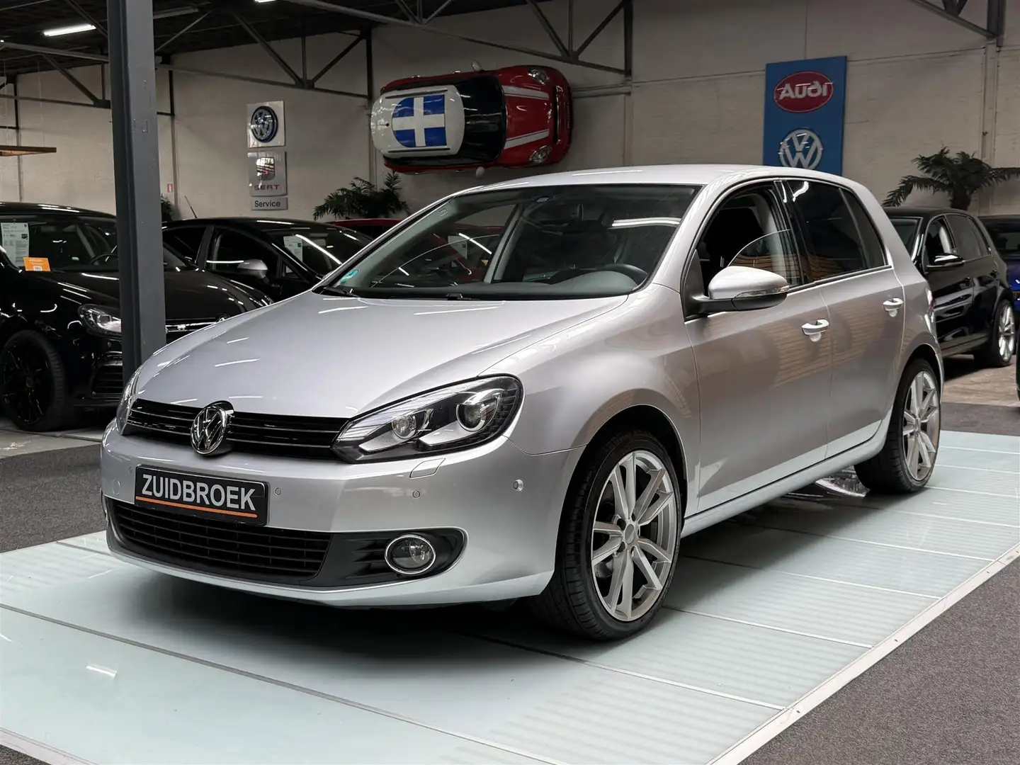 Volkswagen Golf 1.2 TSI 105PK 59DKM XENON CLIMA. Grijs - 1