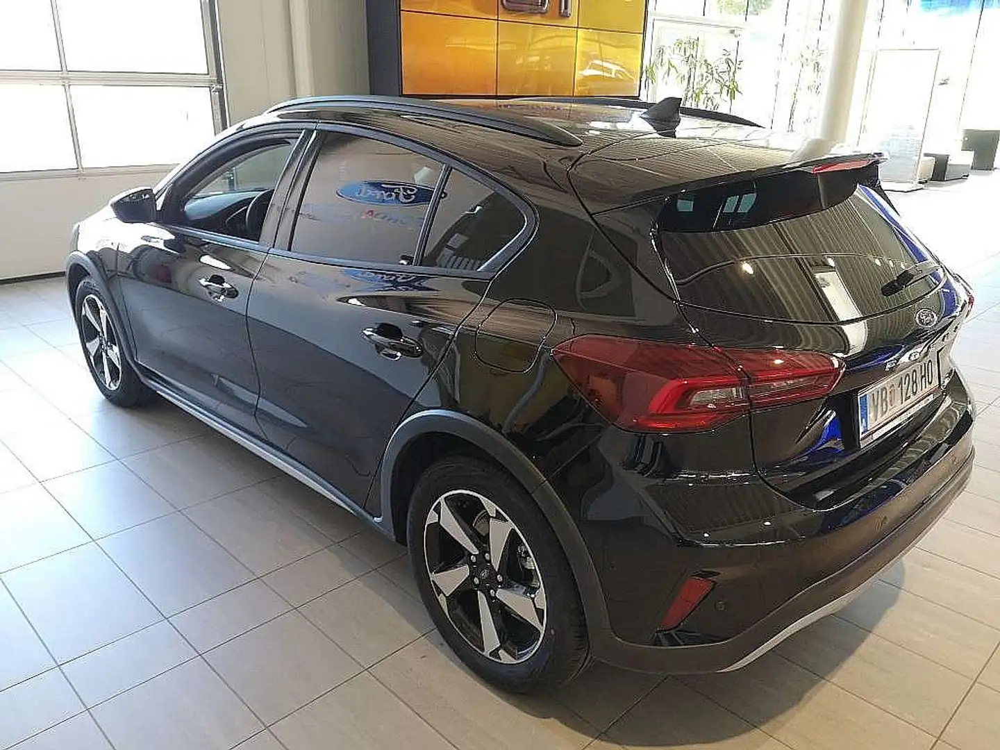 Ford Focus 1,0 EcoBoost Active Noir - 2