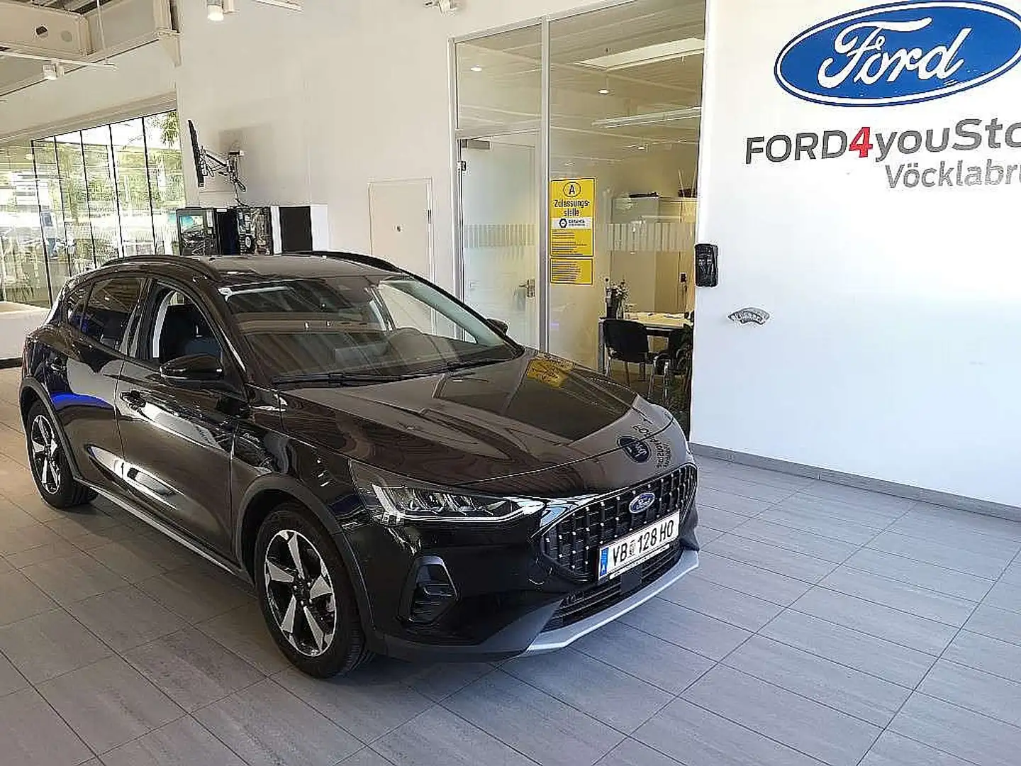 Ford Focus 1,0 EcoBoost Active Noir - 1
