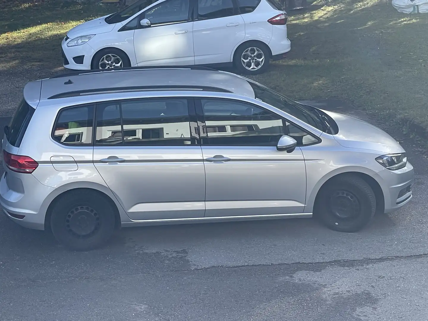 Volkswagen Touran 2,0 TDI - 2