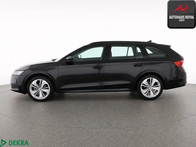 Skoda Octavia view 2