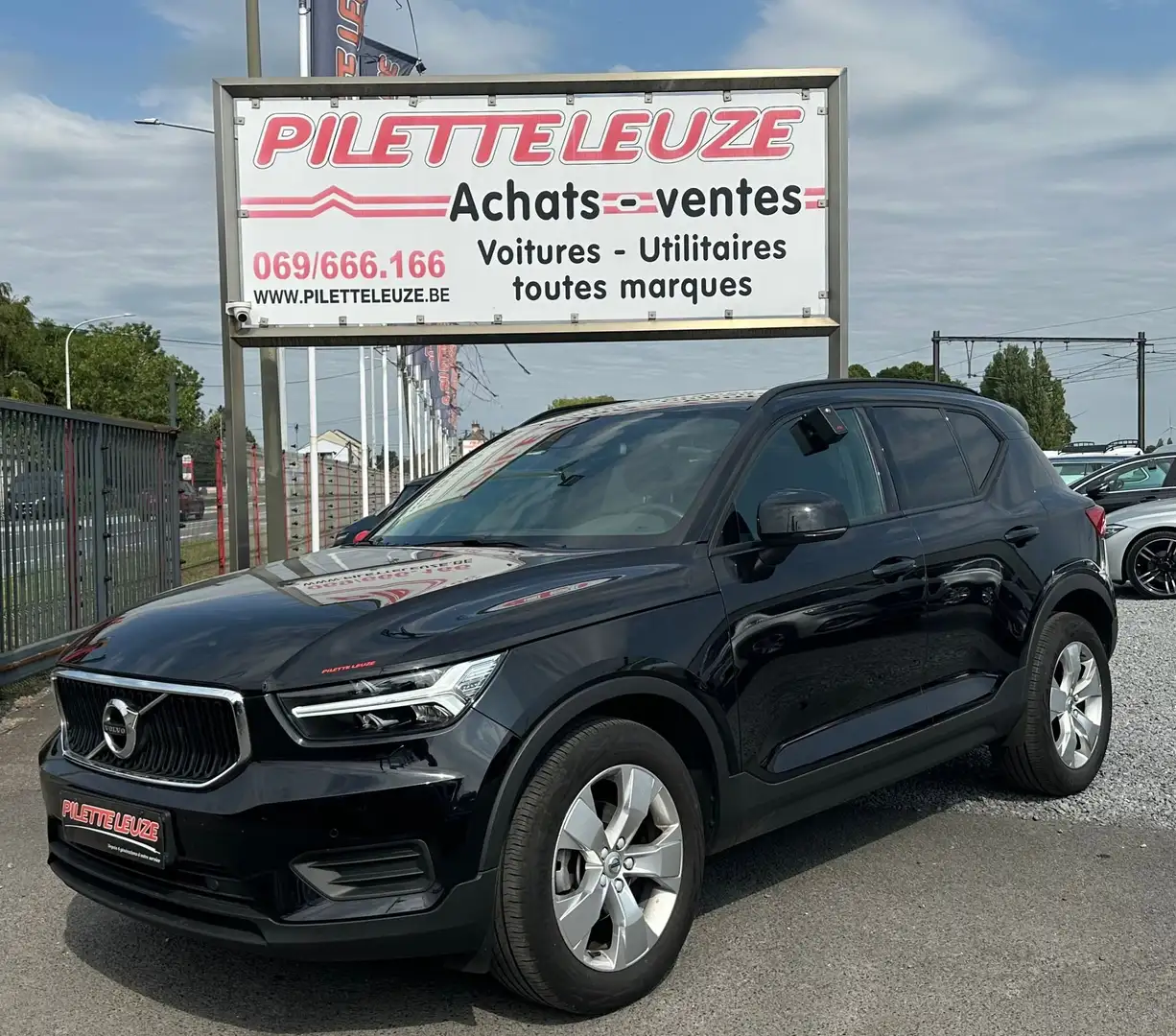 Volvo XC40 XC40 1.5 T2 (HTVA =19826) Zwart - 1