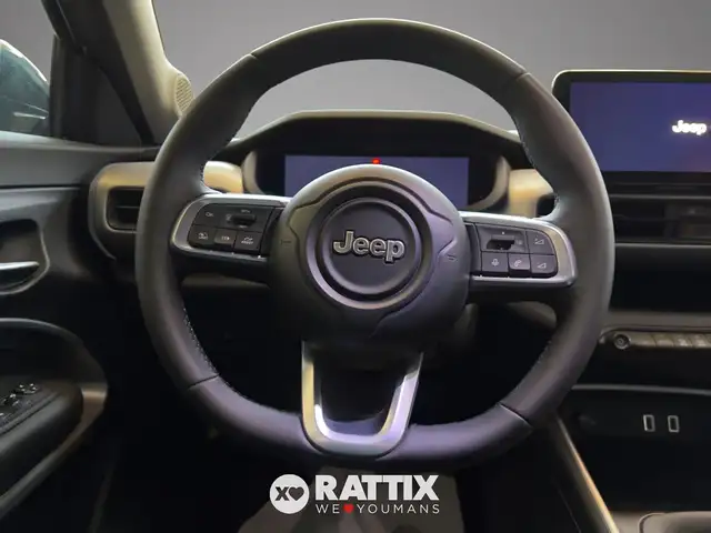 Jeep Avenger view 9