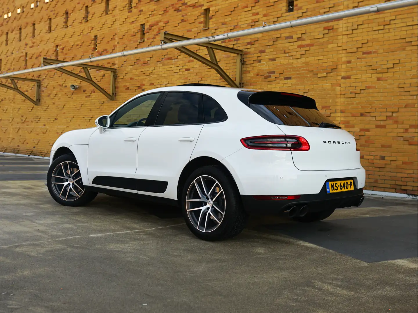 Porsche Macan 2.0 T Sport Chrono l Luchtvering l Bose l CarPlay Weiß - 2