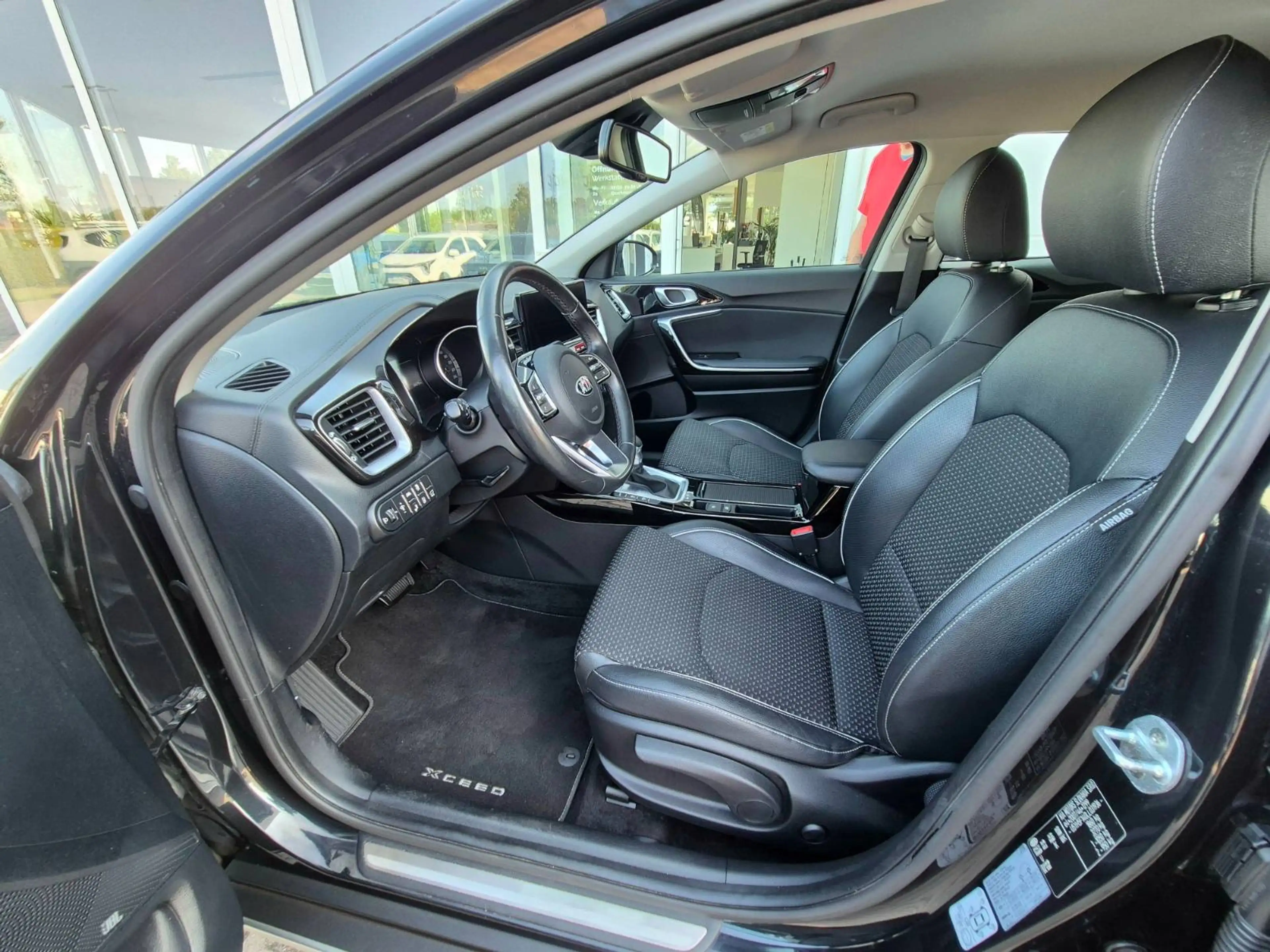 Kia XCeed 1.4 T-GDi 140 DCT7 Spirit — photo 9