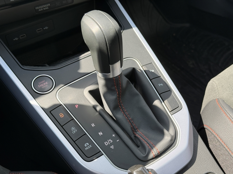 SEAT Arona 1.5 TSI DSG FR Pro ACC FullLink Navi LED 17Alu GJR — photo 13