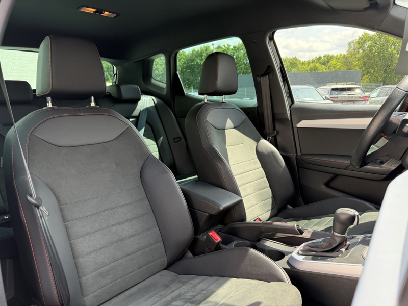 SEAT Arona 1.5 TSI DSG FR Pro ACC FullLink Navi LED 17Alu GJR — photo 6
