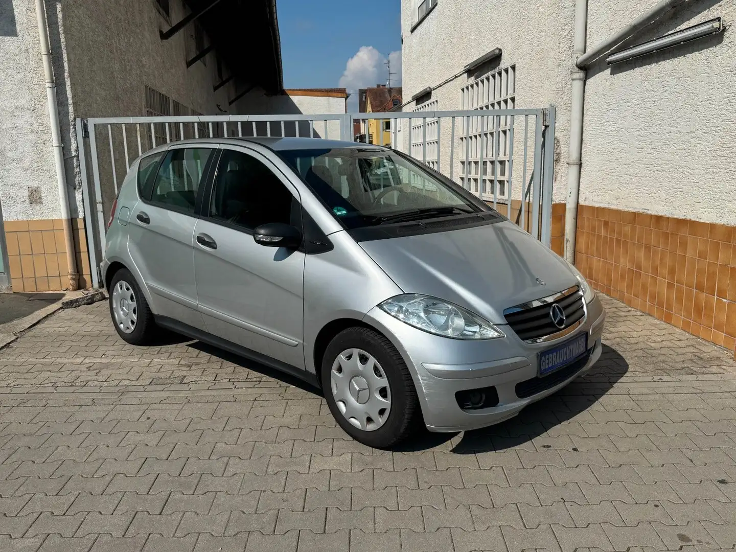 Mercedes-Benz A 150 *Automatik*Allwetter*Klima*TüV Argent - 1