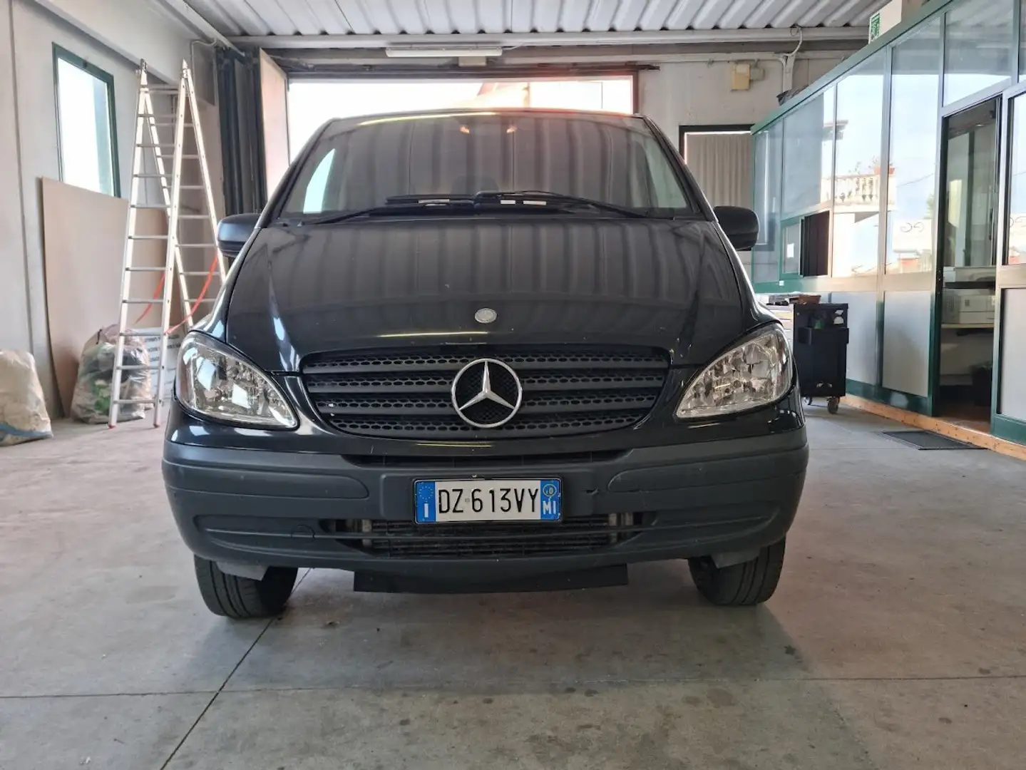 Mercedes-Benz Vito Vito 115 CDI I 4x4 Nero - 2