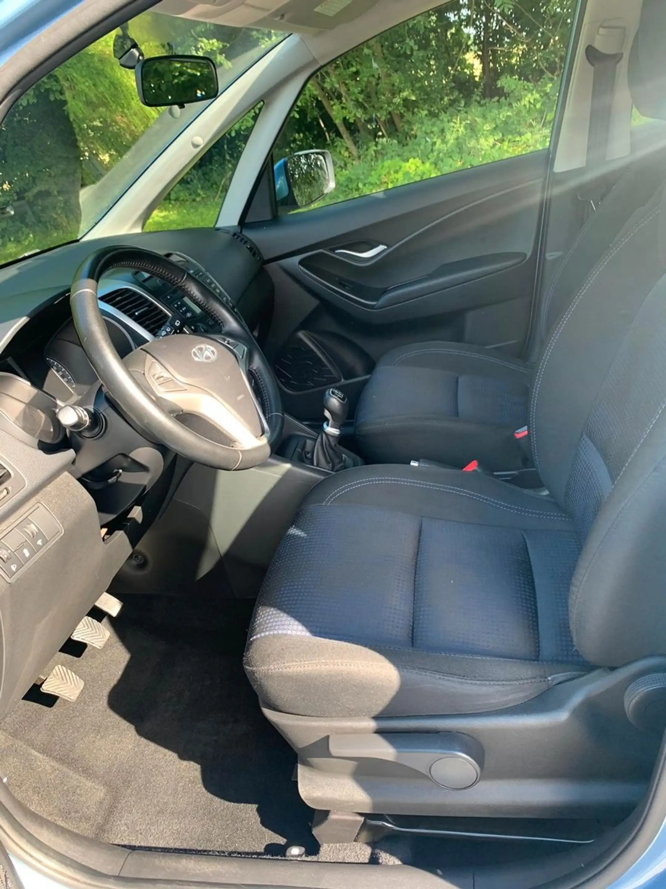 Hyundai iX20 1.6 Style — photo 11